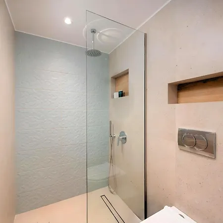 Villa Hidden Gem Private Pool & Heated Jaccuzzi