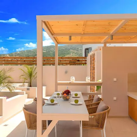 Villa Hidden Gem Private Pool & Heated Jaccuzzi
